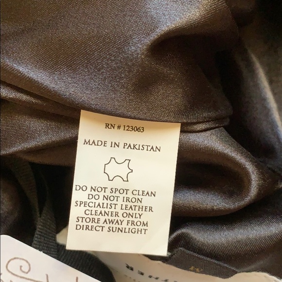 HOST PIC FREE PEOPLE LAMB LEATHER CASCADING RUFFLED FRONT BLACK MINISKIRT SIZE 4 - Picture 15 of 16